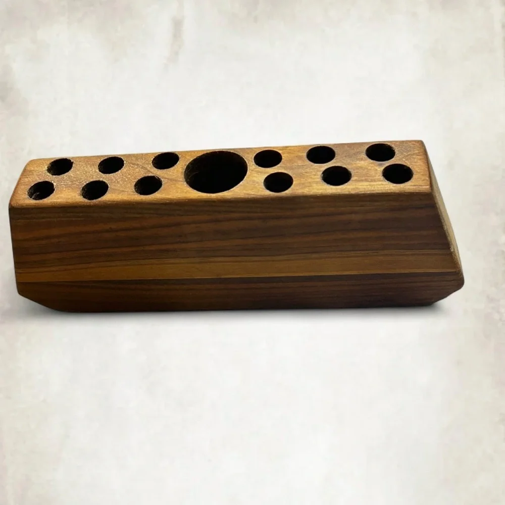 Amir Hoti handcrafted solid